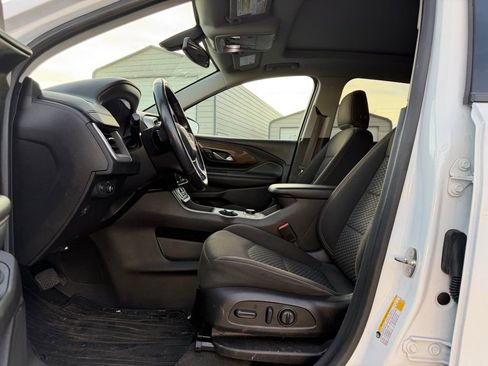 Used 2018 GMC Terrain SLE w/ Driver Convenience Package image 12