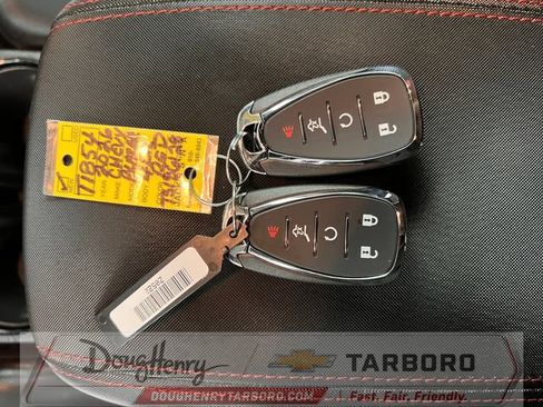 Used 2024 Chevrolet Colorado Z71 w/ Z71 Convenience Package 2 AWD/4WD image 51