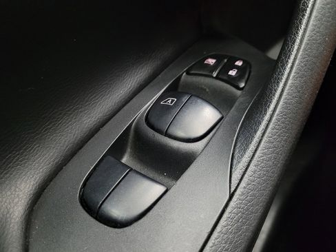Used 2017 Nissan Altima 2.5 SV image 27