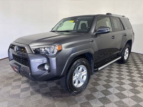 Used 2019 Toyota 4Runner SR5 Premium AWD/4WD image 3