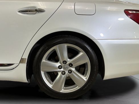 Used 2012 Lexus LS 460 w/ Luxury Value Edition RWD image 37