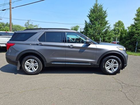 Certified 2023 Ford Explorer XLT w/ Equipment Group 202A AWD/4WD image 10