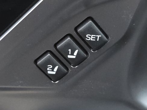 Used 2023 Subaru Outback Limited image 17