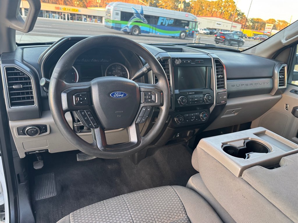 Used 2021 Ford F350 XLT AWD/4WD image 10