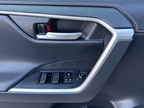 Used 2023 Toyota RAV4 Adventure image 9