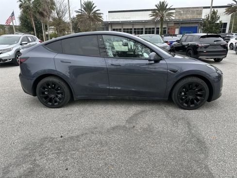 Used 2023 Tesla Model Y Long Range image 7