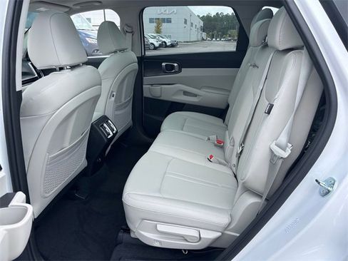 New 2025 Kia Sorento S w/ Panoramic Sunroof Package image 8