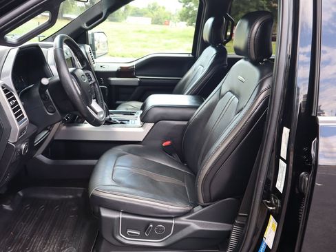 Used 2016 Ford F150 Platinum w/ Technology Package AWD/4WD image 19
