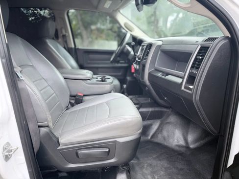 Used 2018 RAM 2500 Tradesman w/ Chrome Appearance Group AWD/4WD image 13