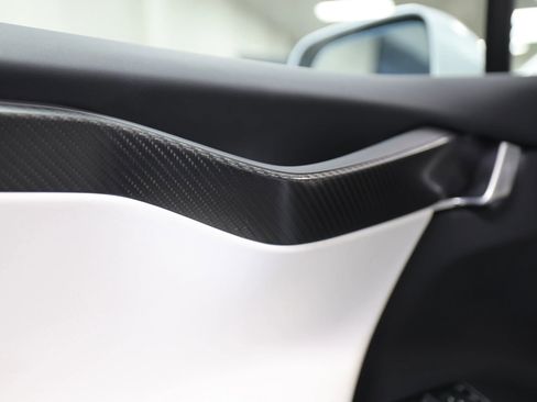 Used 2020 Tesla Model X Performance image 23