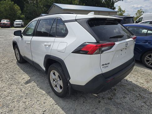 Used 2021 Toyota RAV4 XLE image 2