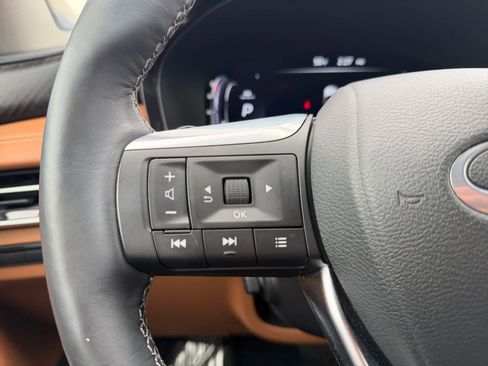 Used 2024 INFINITI QX60 Sensory image 25