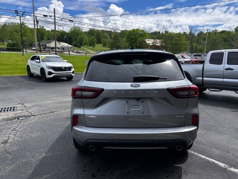 Used 2023 Ford Escape ST-Line Elite w/ Premium Technology Package AWD/4WD image 11