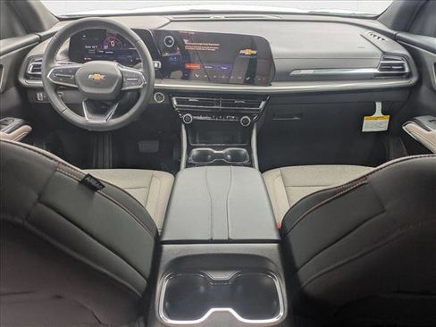 New 2026 Chevrolet Traverse LT image 17