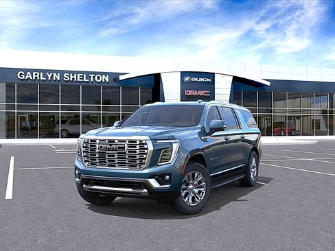New 2026 GMC Yukon XL Denali w/ LPO, Floor Liner Package AWD/4WD image 8
