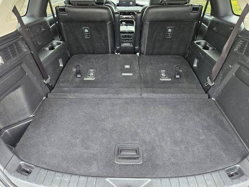 Used 2024 MAZDA CX-90 3.3 Turbo w/ Preferred Plus AWD/4WD image 17