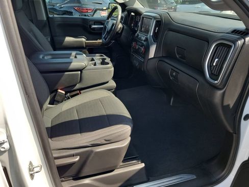 Used 2021 Chevrolet Silverado 1500 LT RWD image 17