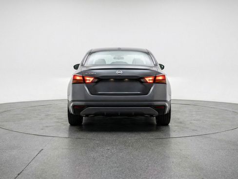 Used 2025 Nissan Altima 2.5 SV image 7