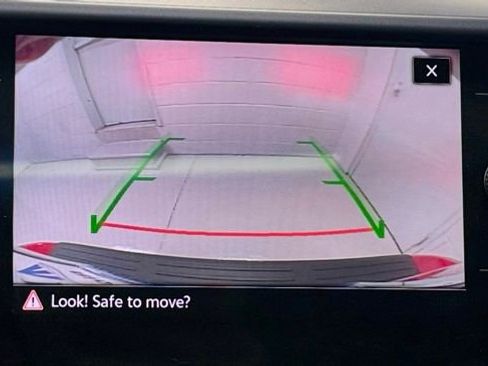 Used 2022 Volkswagen Taos SE image 18