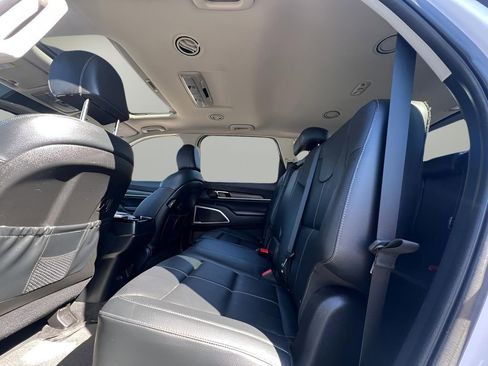 Used 2022 Kia Telluride EX w/ Towing Package image 18