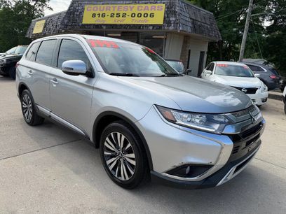 Used 2019 Mitsubishi Outlander SE