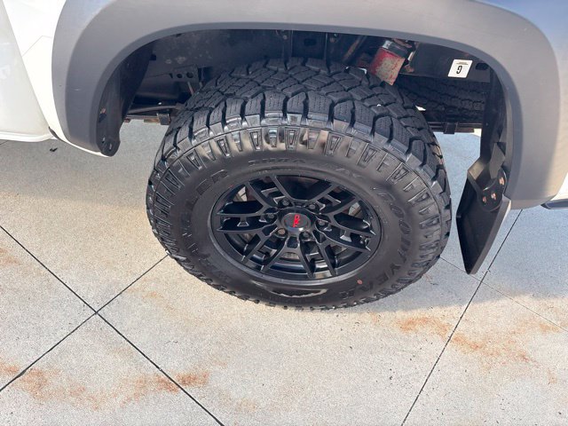 Used 2021 Toyota Tacoma TRD Pro AWD/4WD image 11