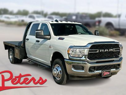 New 2024 RAM 3500 Tradesman w/ Chrome Appearance Group