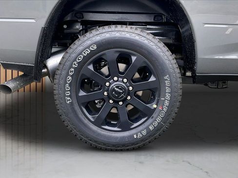 New 2026 RAM 2500 Laramie AWD/4WD image 37