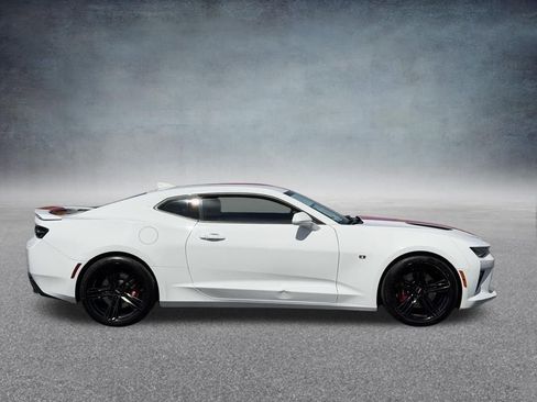 Used 2017 Chevrolet Camaro SS RWD image 2
