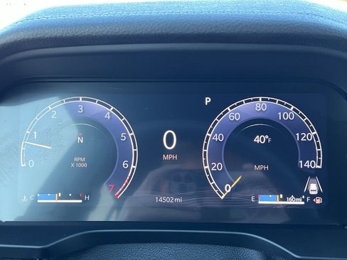 Used 2024 Jeep Grand Cherokee Limited w/ Luxury Tech Group II image 33