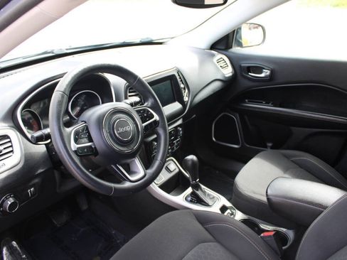 Used 2019 Jeep Compass Sport FWD image 21