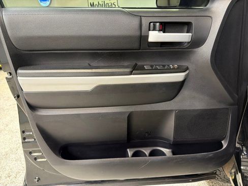 Used 2019 Toyota Tundra SR5 w/ SR5 Upgrade Package image 23