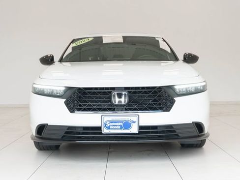 Used 2024 Honda Accord Sport image 5