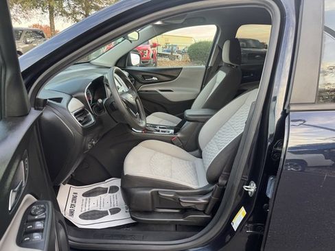 Used 2020 Chevrolet Equinox LS image 16