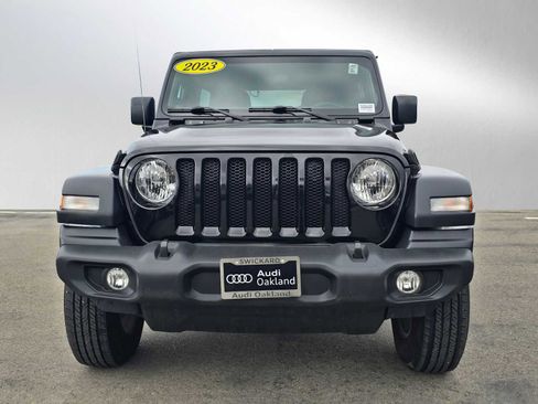 Used 2023 Jeep Wrangler Sport S image 8