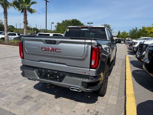 Used 2023 GMC Sierra 1500 AT4 w/ AT4 Preferred Package AWD/4WD image 6