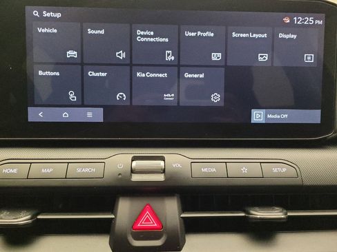 Used 2025 Kia K4 FWD image 25