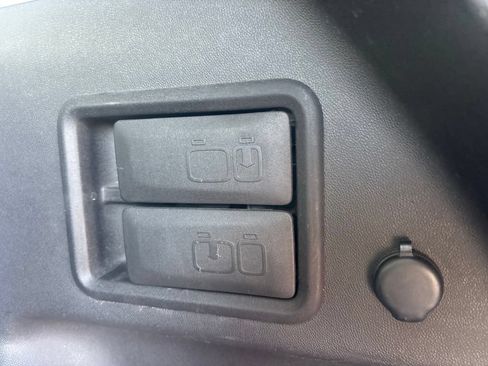 Used 2020 GMC Terrain SLE w/ Driver Convenience Package FWD image 18