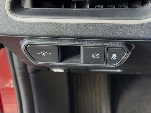 Used 2025 Kia K4 FWD image 17