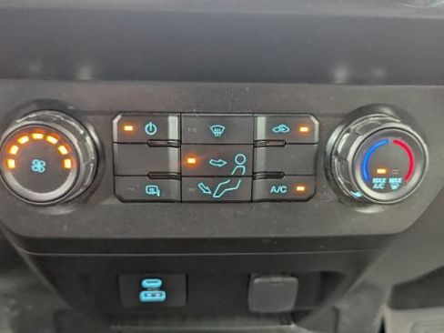 Used 2021 Ford F250 XLT w/ XLT Value Package AWD/4WD image 35