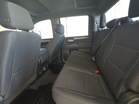 Used 2025 Chevrolet Silverado 2500 LT w/ Convenience Package AWD/4WD image 19