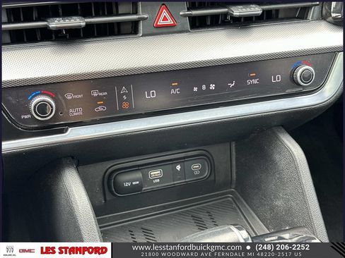 Used 2025 Kia Sportage SX AWD/4WD image 33
