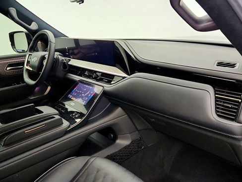 Used 2025 INFINITI QX80 Autograph w/ Premium Cargo Package image 28