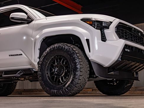 Used 2026 Toyota Tacoma TRD Sport image 12