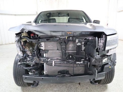 Used 2023 Nissan Frontier SV w/ Midnight Edition Package image 7