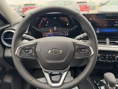 New 2026 Chevrolet Trax LT image 15
