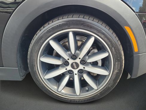 Used 2019 MINI Cooper S image 9