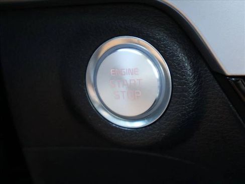 Used 2025 Kia Telluride S AWD/4WD image 17