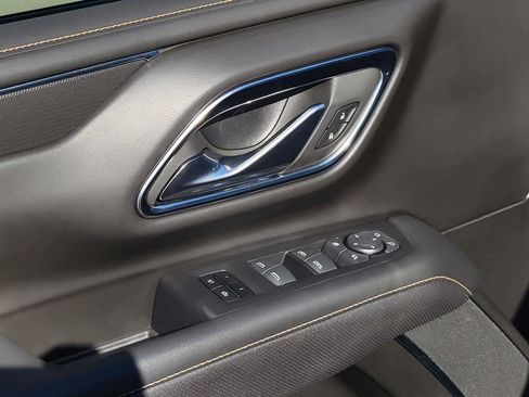 Used 2023 GMC Yukon AT4 image 16