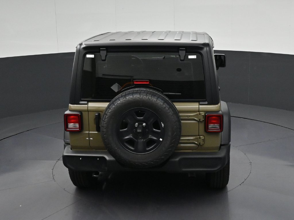 Used 2026 Jeep Wrangler Sport AWD/4WD image 17
